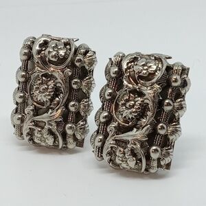 * vintage art nouveau deco flowers silver tone clip on earrings